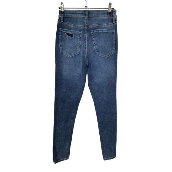 SO Super High Rise Distressed Jeggings - Picture 5 of 5